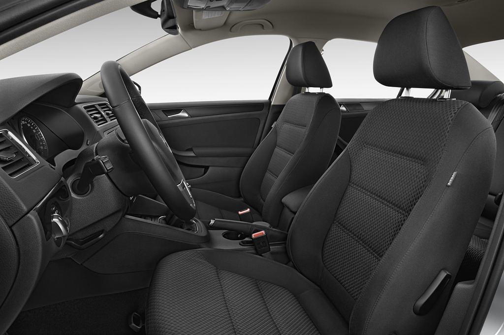 Volkswagen Jetta (Baujahr 2012) Comfortline Bluemotion Technology 4 Türen Vordersitze