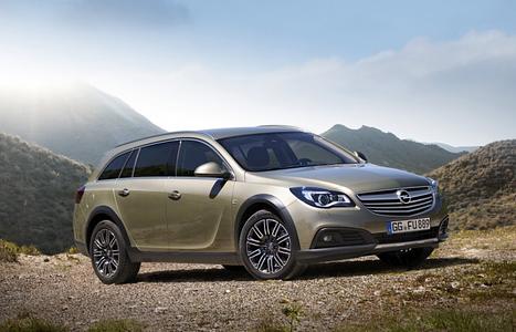 Opel Insignia Country Tourer - Wegelagerer
