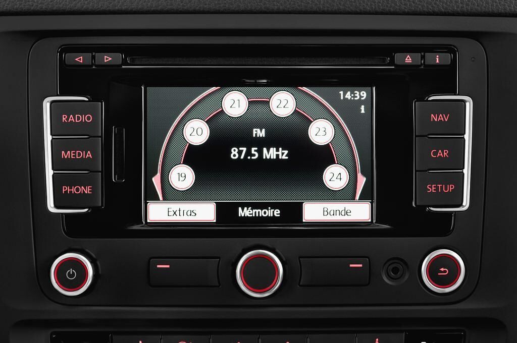 Volkswagen Jetta Hybrid (Baujahr 2014) Hybrid 4 Türen Radio und Infotainmentsystem