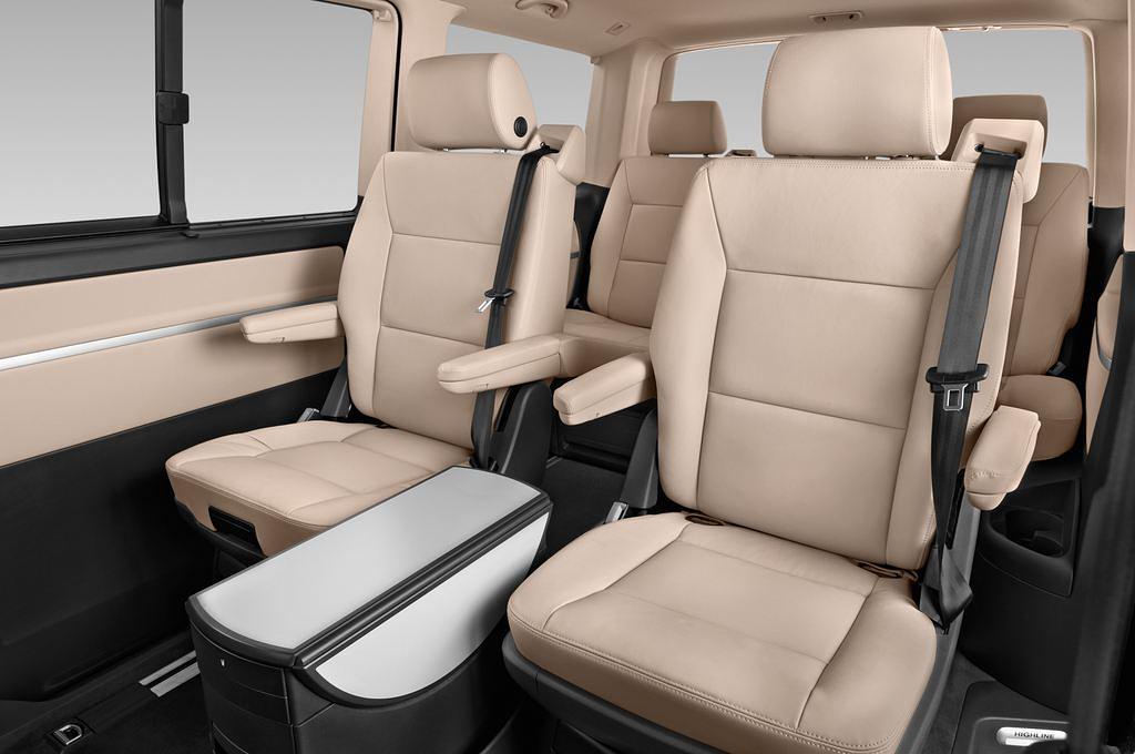 Volkswagen Multivan (Baujahr 2015) Comfortline 4WD AT 5 Türen Rücksitze