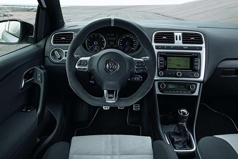 Das Cockpit des VW Polo R WRC.