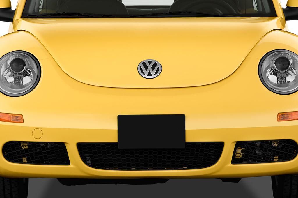Volkswagen New Beetle (Baujahr 2010) - 3 Türen Kühlergrill und Scheinwerfer