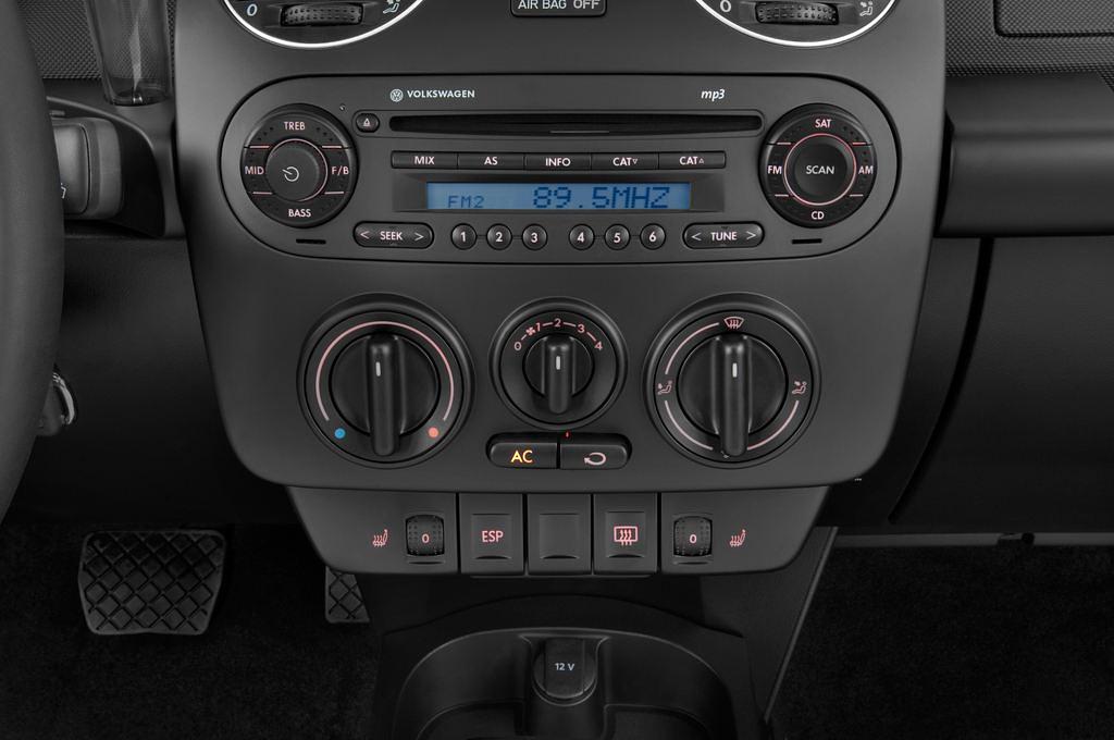 Volkswagen New Beetle (Baujahr 2010) - 3 Türen Temperatur und Klimaanlage