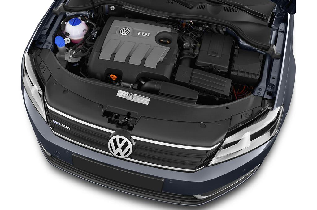 Volkswagen Passat (Baujahr 2012) Bluemotion 4 Türen Motor
