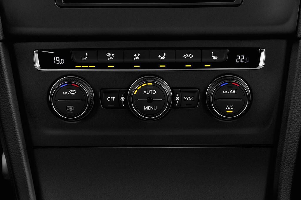 Volkswagen Golf (Baujahr 2016) Alltrack 5 Türen Temperatur und Klimaanlage