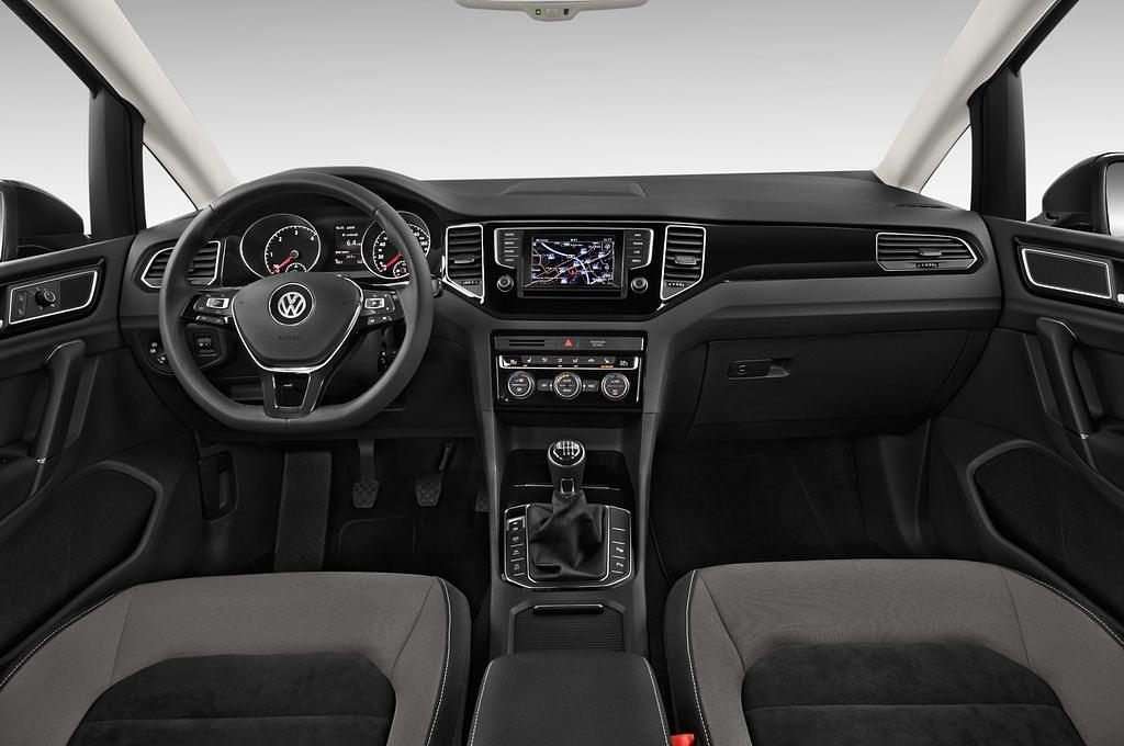 Volkswagen Golf Sportsvan (Baujahr 2015) Comfortline 5 Türen Cockpit und Innenraum