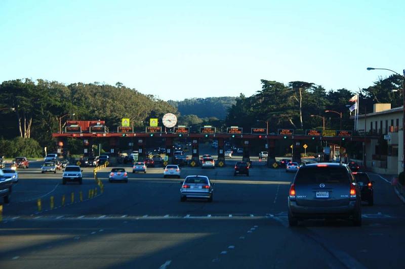 Nicht nur in Europa werden Gebühren fällig: Mautstation hinter der Golden Gate Bridge in San Francisco.