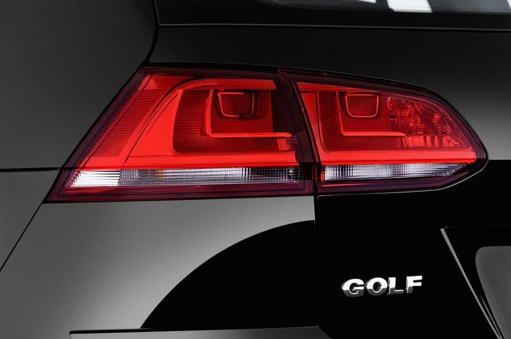 Volkswagen Golf Varient (Baujahr 2014) Trendline 5 Türen Rücklicht
