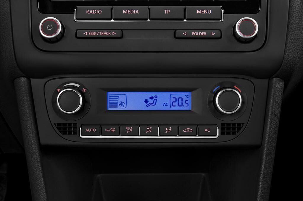 Volkswagen Polo (Baujahr 2012) Comfortline 5 Türen Temperatur und Klimaanlage