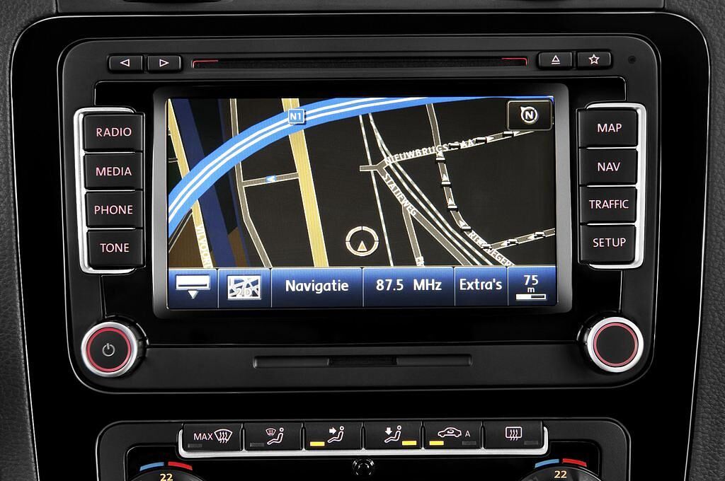 Volkswagen Scirocco (Baujahr 2011) R 3 Türen Radio und Infotainmentsystem