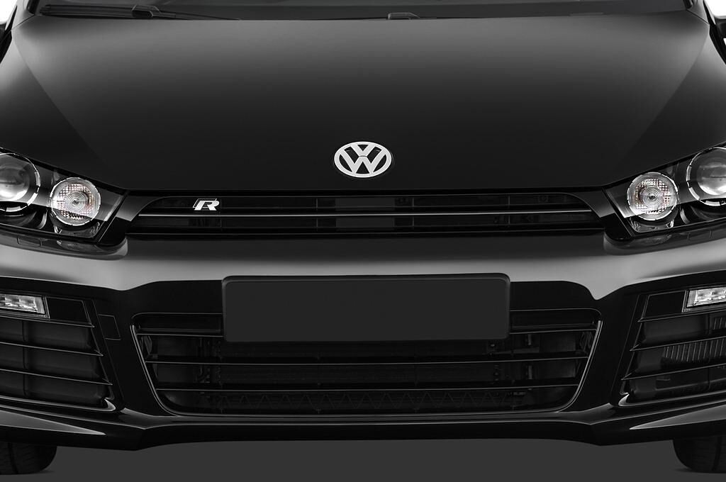 Volkswagen Scirocco (Baujahr 2011) R 3 Türen Kühlergrill und Scheinwerfer