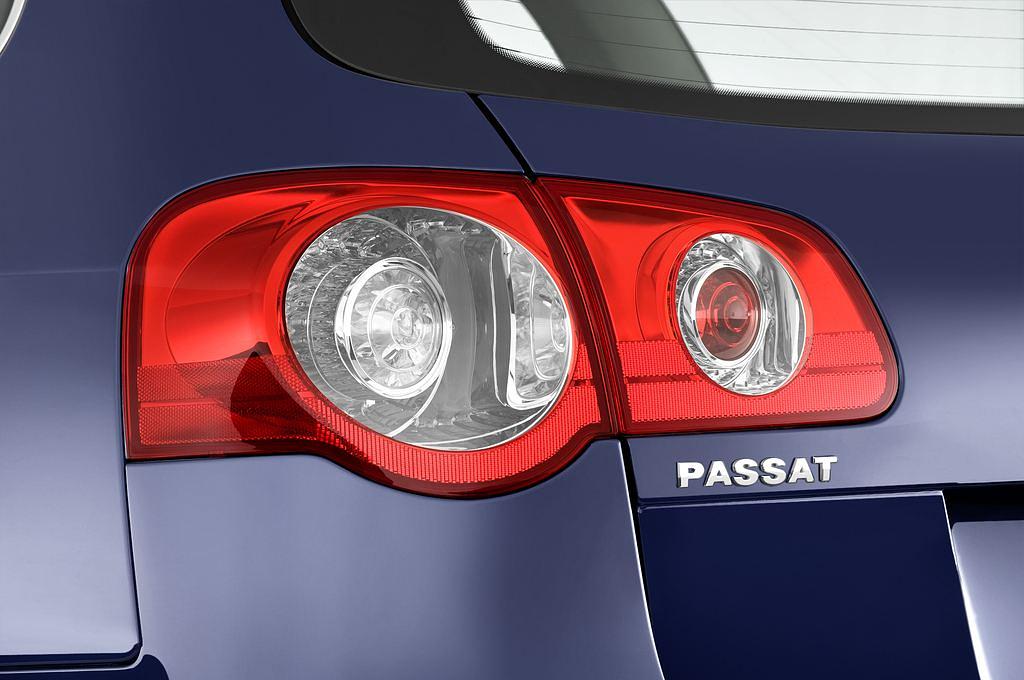 Volkswagen Passat (Baujahr 2010) Comfortline 5 Türen Rücklicht