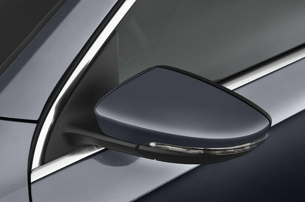 Volkswagen Passat (Baujahr 2012) Comfortline Bluemotion Technology 5 Türen Außenspiegel