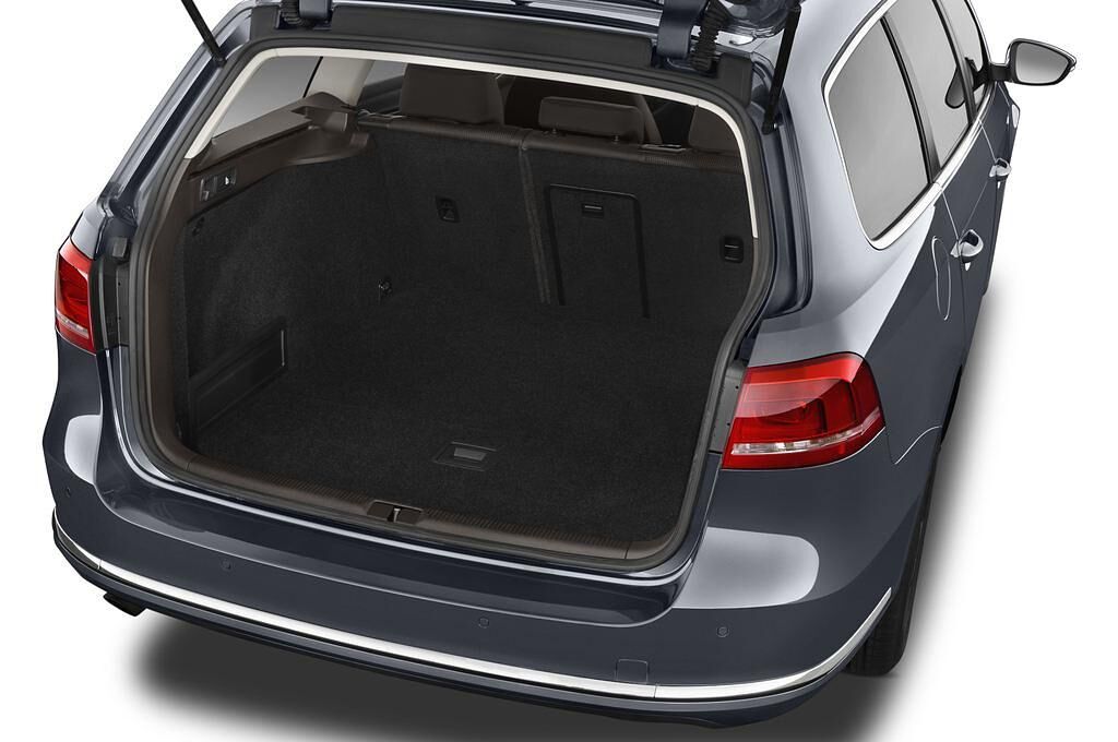 Volkswagen Passat (Baujahr 2012) Comfortline Bluemotion Technology 5 Türen Kofferraum