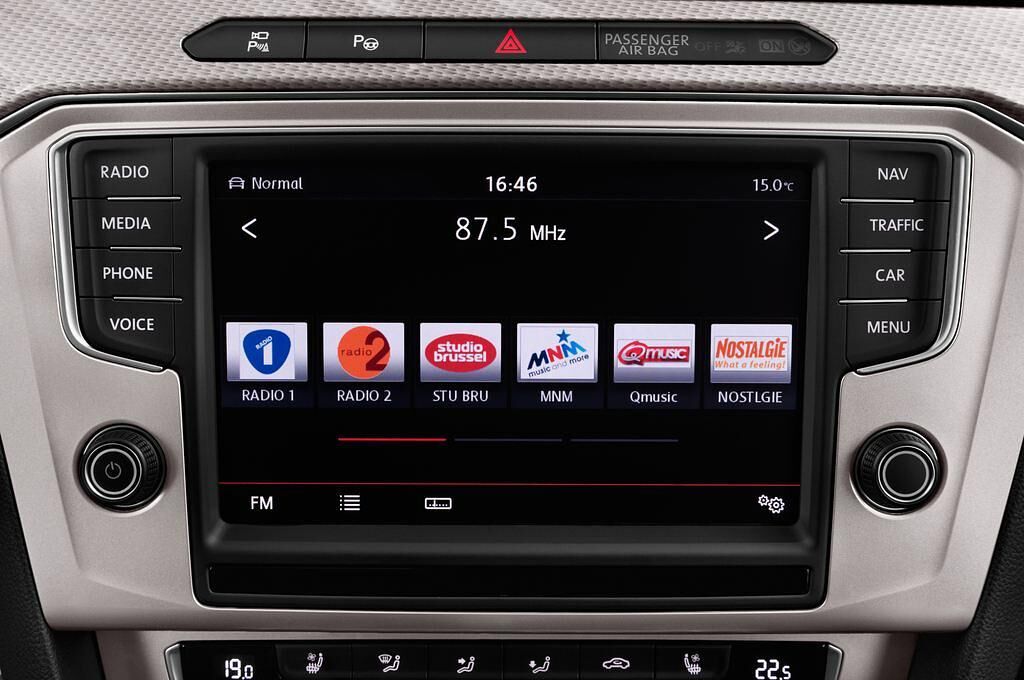 Volkswagen Passat (Baujahr 2016) Alltrack 5 Türen Radio und Infotainmentsystem