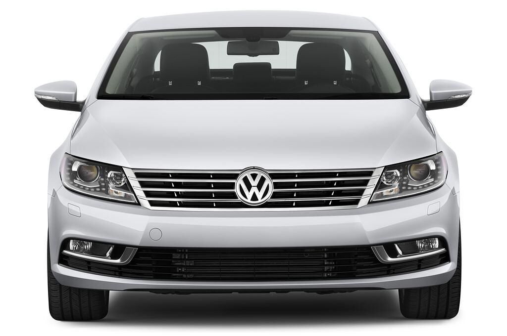 Volkswagen Passat CC (Baujahr 2011) - 4 Türen Frontansicht