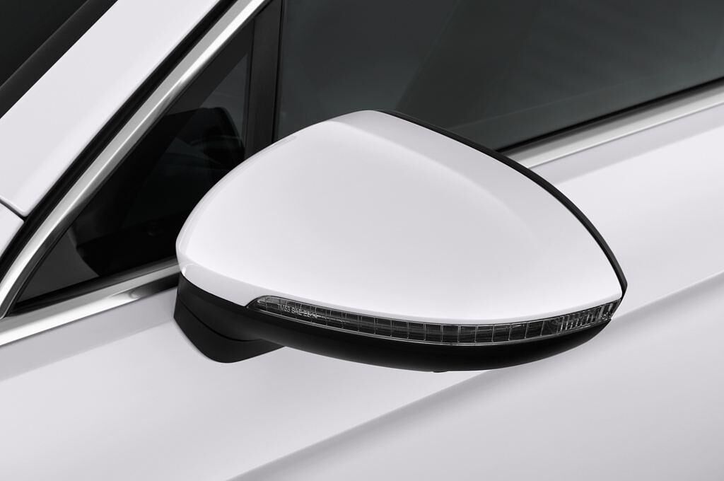Volkswagen Passat Variant (Baujahr 2016) GTE 5 Türen Außenspiegel