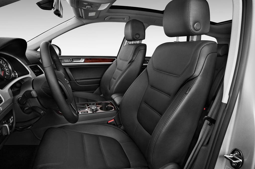 Volkswagen Touareg (Baujahr 2012) Exclusive 5 Türen Vordersitze