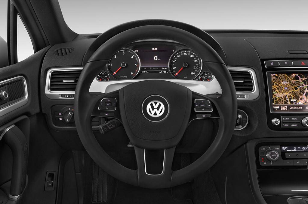 Volkswagen Touareg (Baujahr 2015) Bluemotion 5 Türen Lenkrad