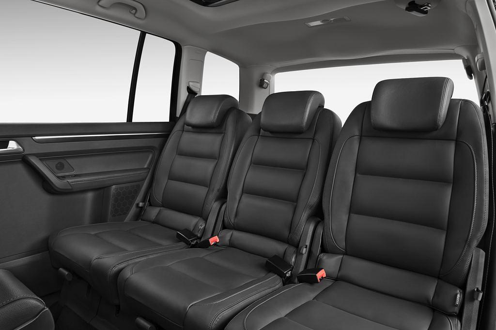 Volkswagen Touran (Baujahr 2012) Highline 5 Türen Rücksitze