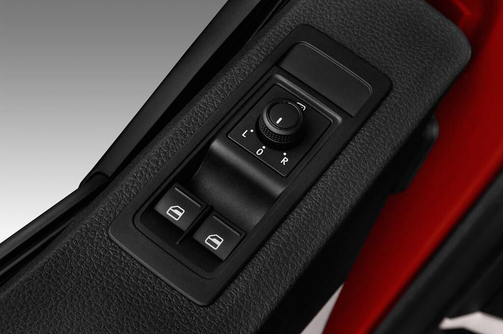 Volkswagen Transporter (Baujahr 2016) BMT 5 Türen Bedienungselemente Tür
