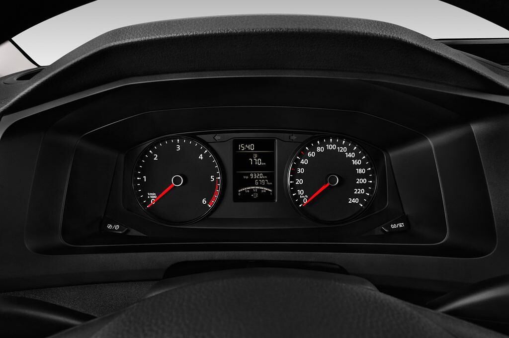 Volkswagen Transporter (Baujahr 2016) BMT 5 Türen Tacho und Fahrerinstrumente
