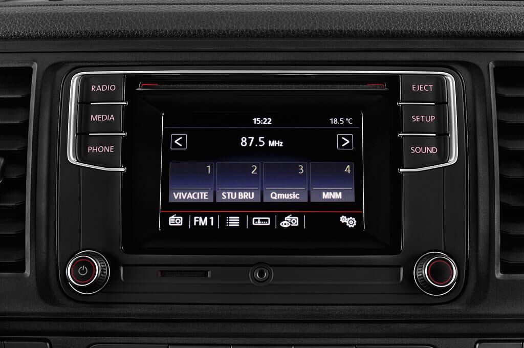 Volkswagen Transporter Kastenwagen (Baujahr 2017) - 4 Türen Radio und Infotainmentsystem