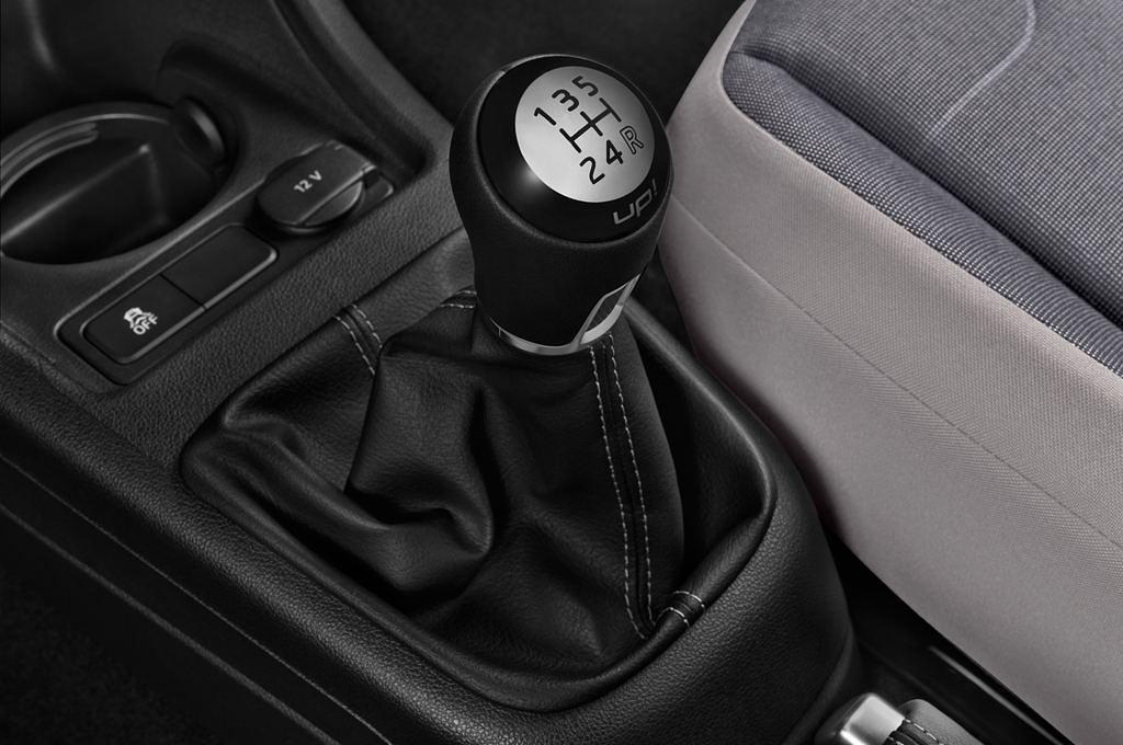 Volkswagen Up! (Baujahr 2015) Cross Up! 5 Türen Schalthebel