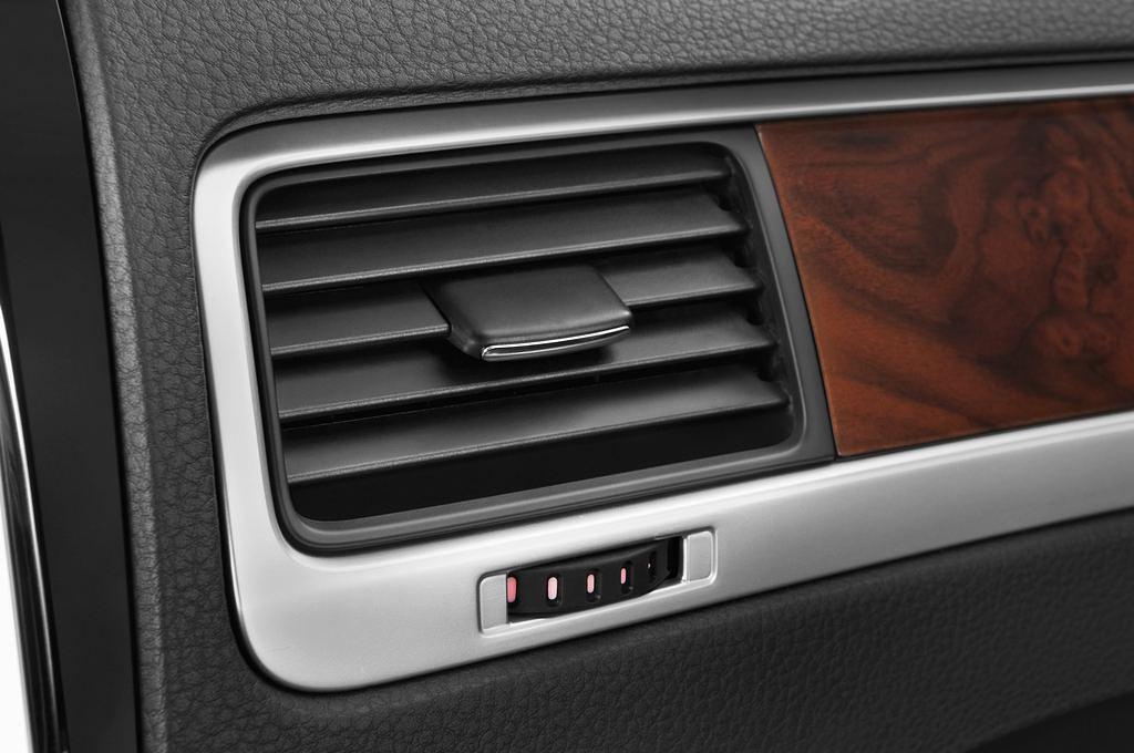 Volkswagen Touareg (Baujahr 2011) V6 TDI BlueMotion Technology 5 Türen Lüftung