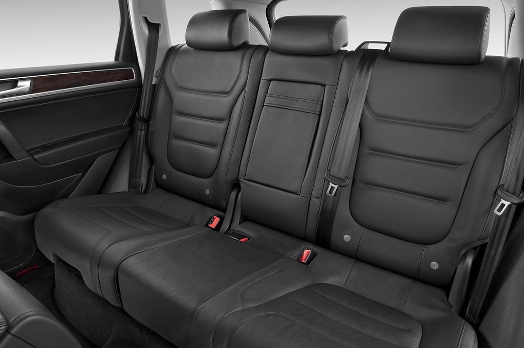 Volkswagen Touareg (Baujahr 2011) V6 TDI BlueMotion Technology 5 Türen Rücksitze