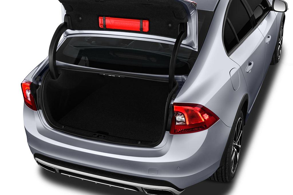 Volvo S60 Cross Country (Baujahr 2017) Summum 4 Türen Kofferraum
