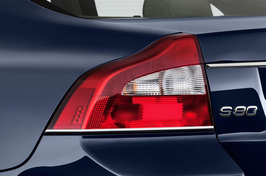 Volvo S80 (Baujahr 2012) Executive 4 Türen Rücklicht