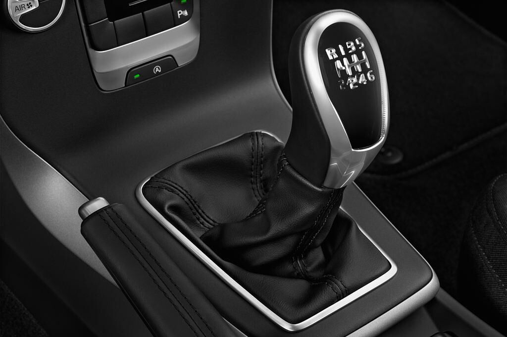 Volvo V40 (Baujahr 2014) Kinetic 5 Türen Schalthebel