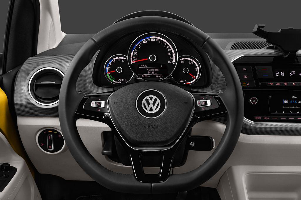 Volkswagen Up! (Baujahr 2017) e-up! 5 Türen Lenkrad