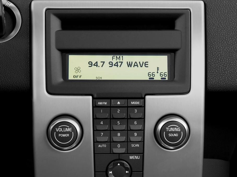Volvo C70 (Baujahr 2010) - 2 Türen Radio und Infotainmentsystem