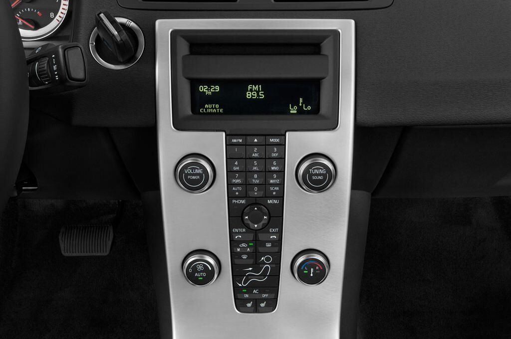 Volvo C70 (Baujahr 2011) Momentum 2 Türen Temperatur und Klimaanlage