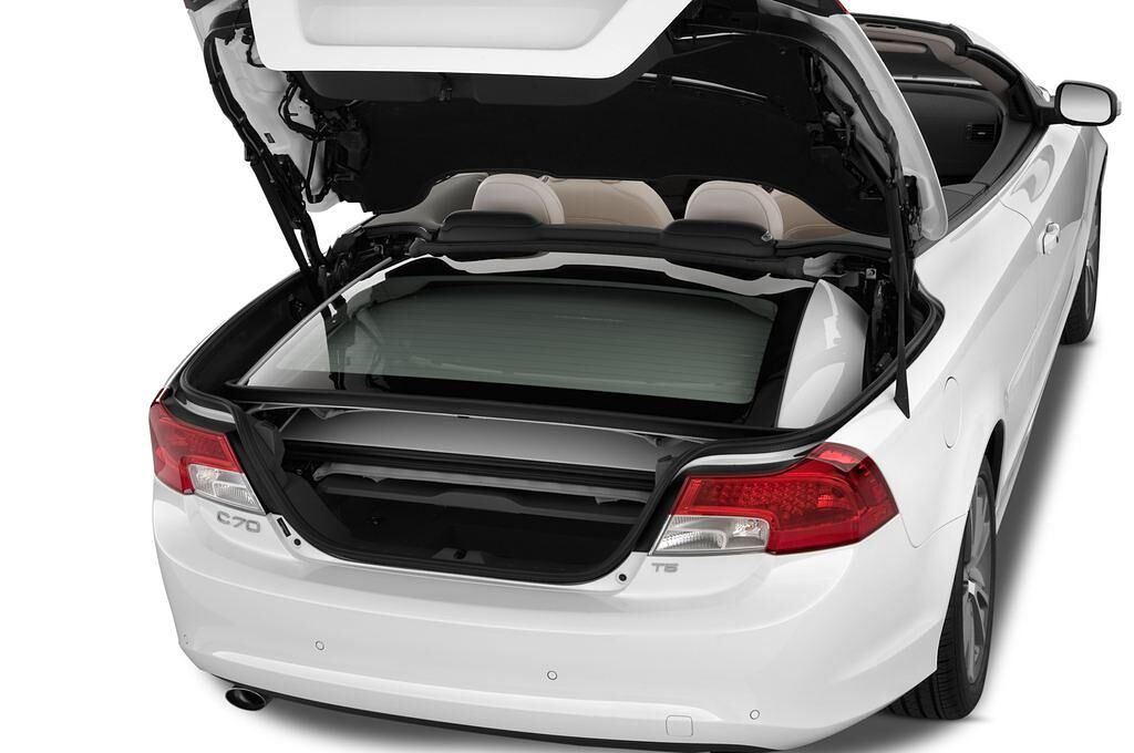 Volvo C70 (Baujahr 2011) Momentum 2 Türen Kofferraum