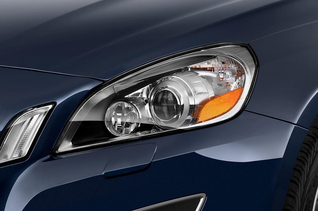 Volvo S60 (Baujahr 2011) Summum 4 Türen Scheinwerfer