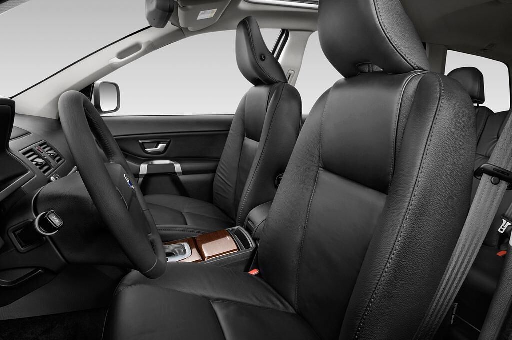 Volvo XC90 (Baujahr 2011) Executive 5 Türen Vordersitze
