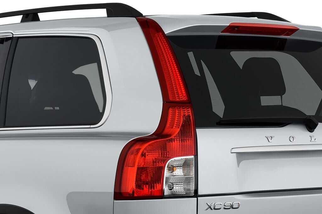 Volvo XC90 (Baujahr 2011) Executive 5 Türen Rücklicht