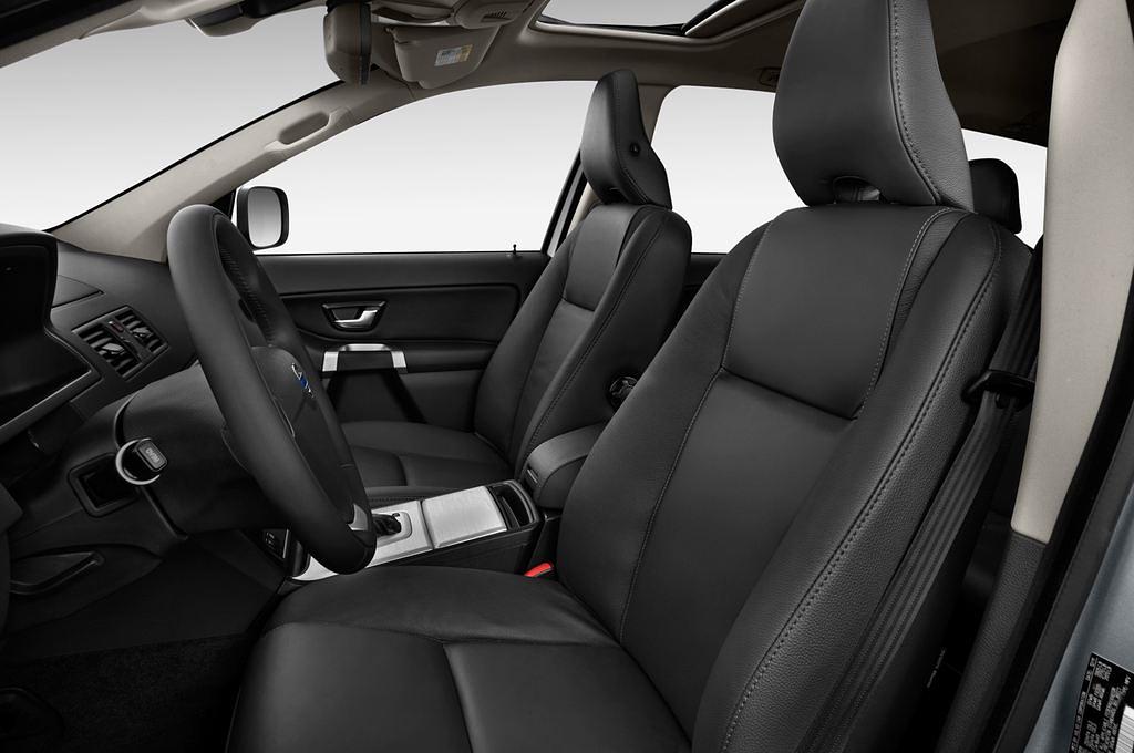 Volvo XC90 (Baujahr 2013) Summum 5 Türen Vordersitze