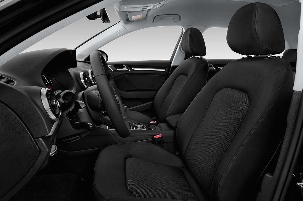Audi A3 Sportback (Baujahr 2017) - 5 Türen Vordersitze
