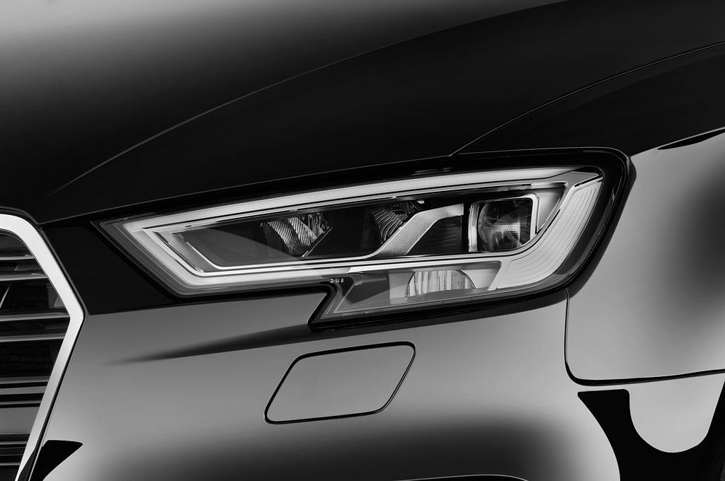 Audi A3 Sportback (Baujahr 2017) - 5 Türen Scheinwerfer