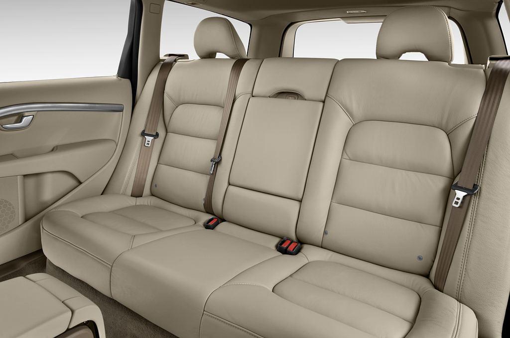Volvo V70 (Baujahr 2011) Kinetic 5 Türen Rücksitze