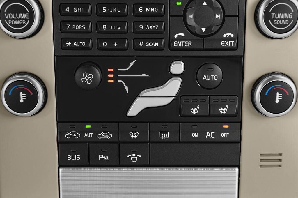 Volvo V70 (Baujahr 2011) Kinetic 5 Türen Temperatur und Klimaanlage