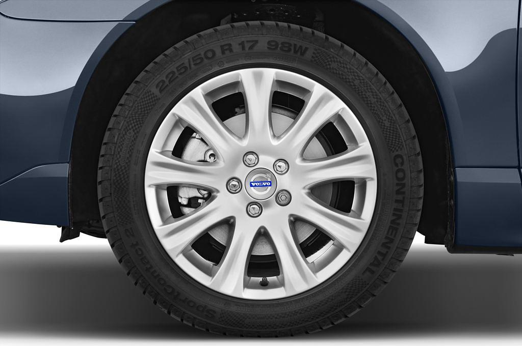 Volvo V70 (Baujahr 2011) Kinetic 5 Türen Reifen und Felge