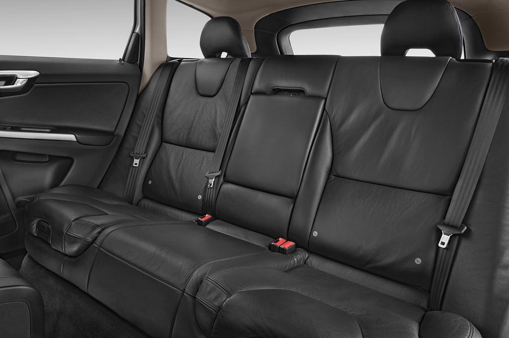 Volvo XC60 (Baujahr 2010) Kinetic 5 Türen Rücksitze