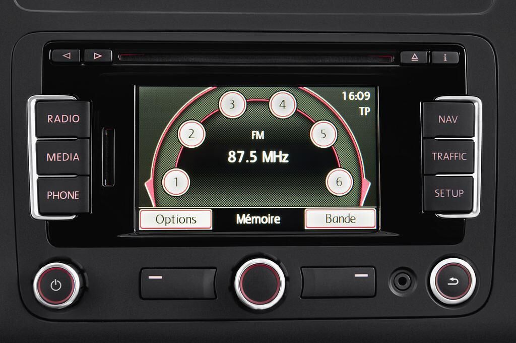 Volkswagen Caddy (Baujahr 2012) Comfortline 5 Türen Radio und Infotainmentsystem