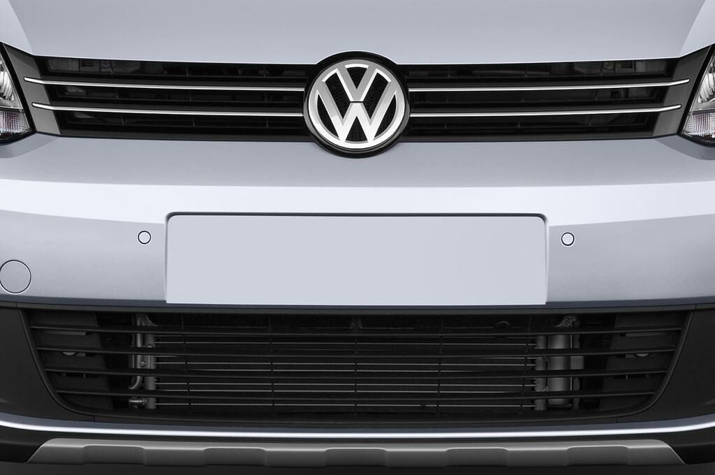 Volkswagen Caddy (Baujahr 2015) 2,0Tdi 103Kw Cross Caddy 5 Türen Kühlergrill und Scheinwerfer