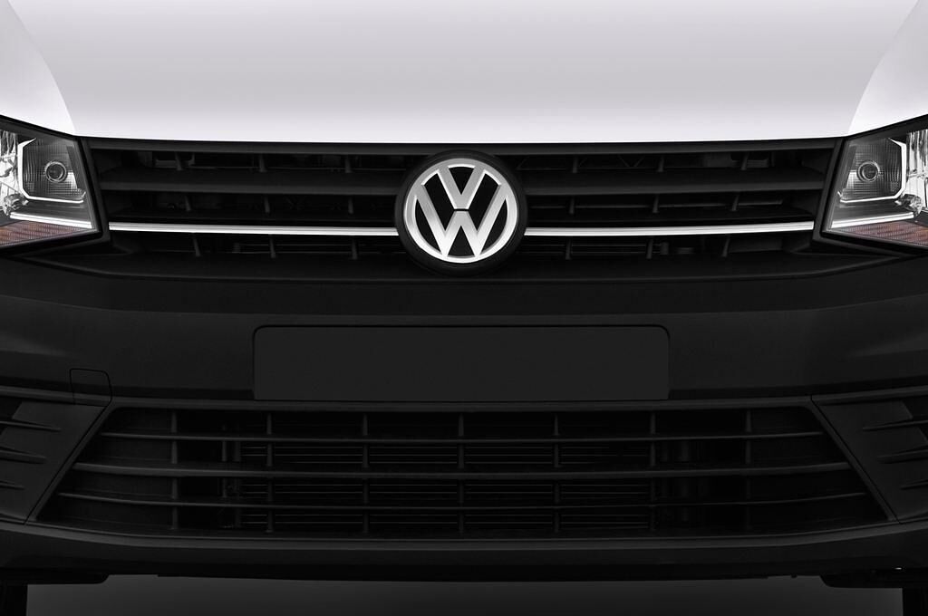 Volkswagen Caddy Maxi (Baujahr 2015) Conceptline 5 Türen Kühlergrill und Scheinwerfer